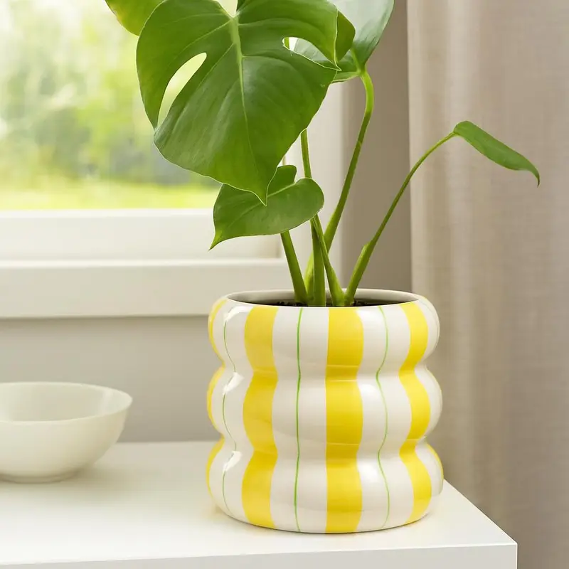 Ceramiczna osłona na doniczkę w paski LINJE, 14 cm