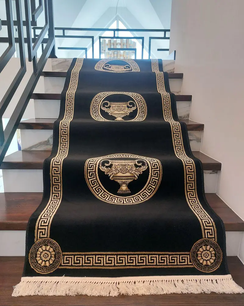 Dywan do holu z meandrem Versace + waza czarny 80/400