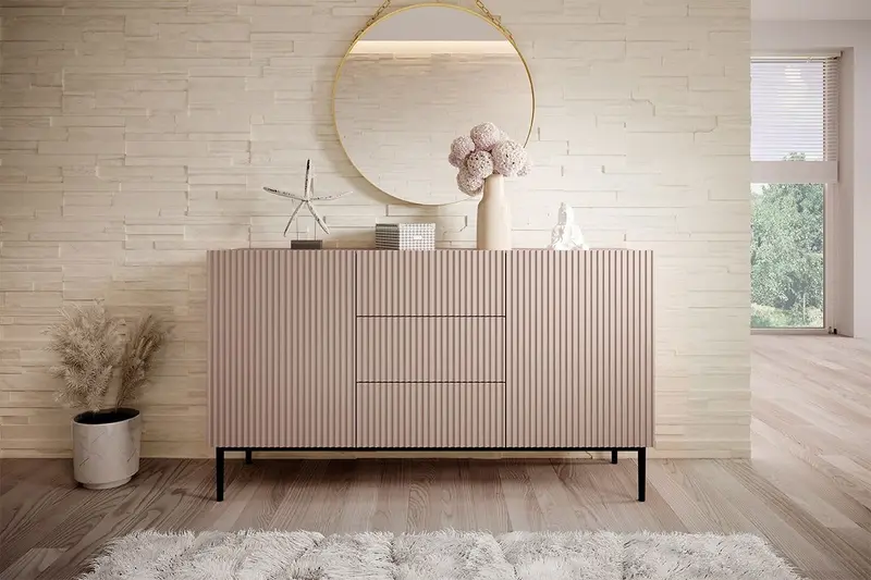 Komoda Nicole 150 cm z szufladami i metalowymi nogami - antyczny róż / czarne nóżki