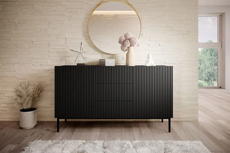 Komoda Nicole 150 cm z szufladami i metalowymi nogami - czarny mat / czarne nóżki