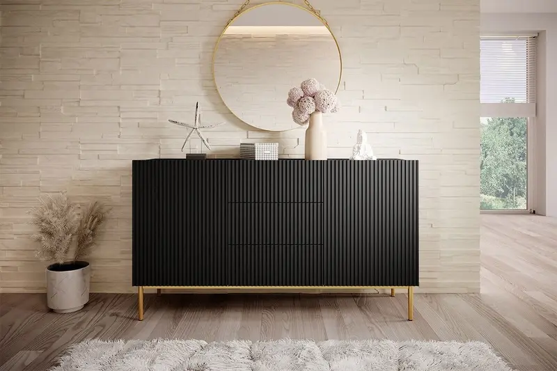 Komoda Nicole 150 cm z szufladami i metalowymi nogami - czarny mat / złote nóżki
