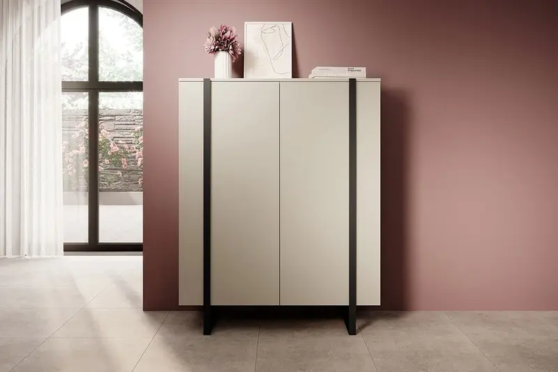 Komoda Verica z metalowymi nogami 120 cm - kaszmir / czarne nóżki