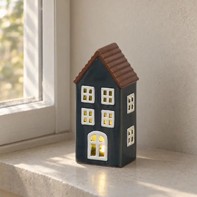 Lampion ceramiczny domek COPENHAGEN z oświetleniem LED, 6,5 x 8 x 17 cm