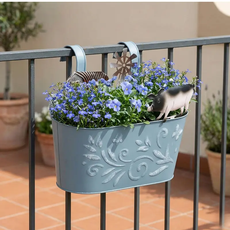 Metalowa osłonka na doniczkę RANCH z motywem zwierząt gospodarskich, 34 cm