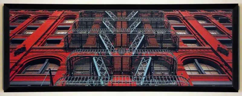 Obraz Architektura przeciwpożarowa, schody, kolorowa fotografia w ramie 95x33 cm
