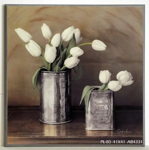 Obraz Białe tulipany w puszce 41x41 cm