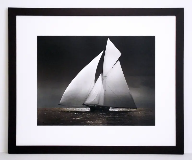 Obraz Jacht Iverna z passe-partout w ramie 59x49 cm