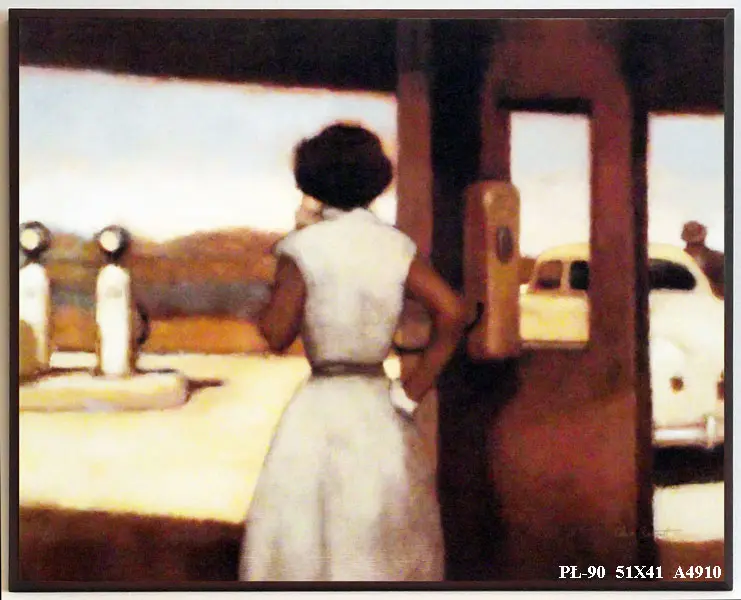 Obraz Kobieta z białym samochodem retro na stacji benzynowej 51x41 cm