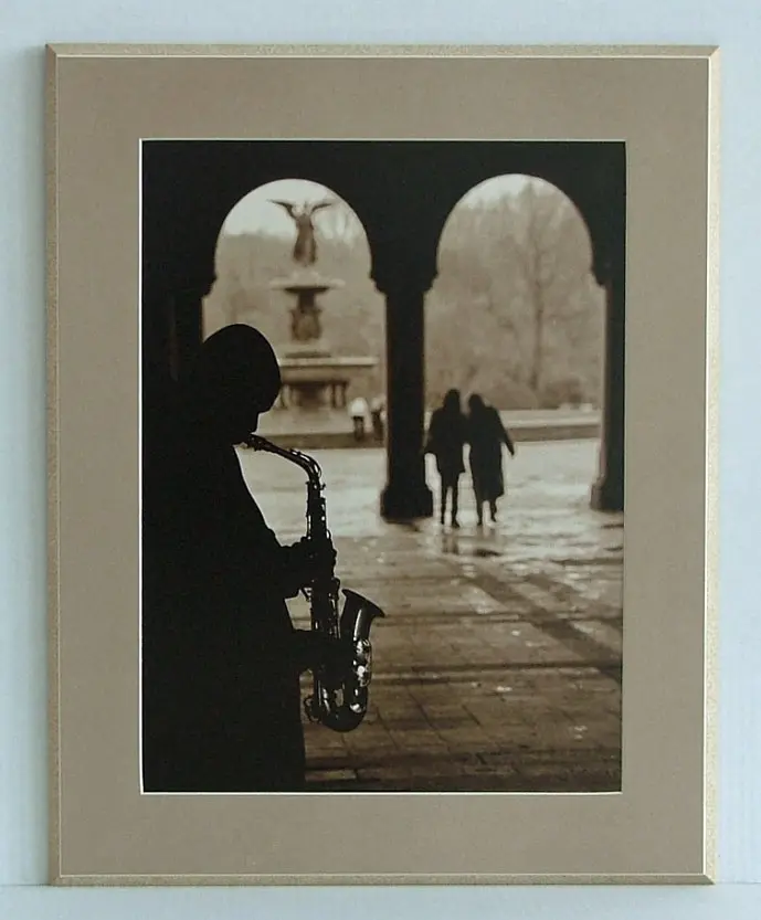 Obraz Miejski widok na ulicę Nowego Yorku z saksofonistą 40x50 cm