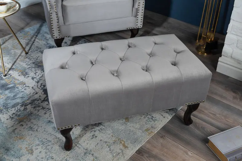 Podnóżek / pufa Chesterfield srebrno-szary aksamit / 39850  / INVICTA INTERIOR