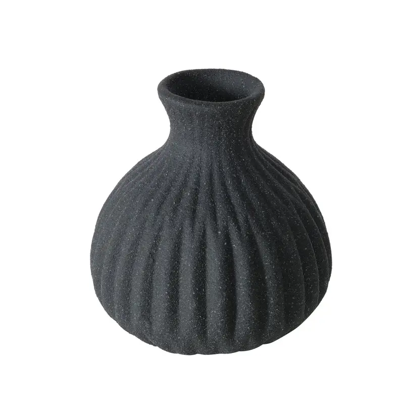 Wazon ceramiczny w prążki ESKO, czarny mat